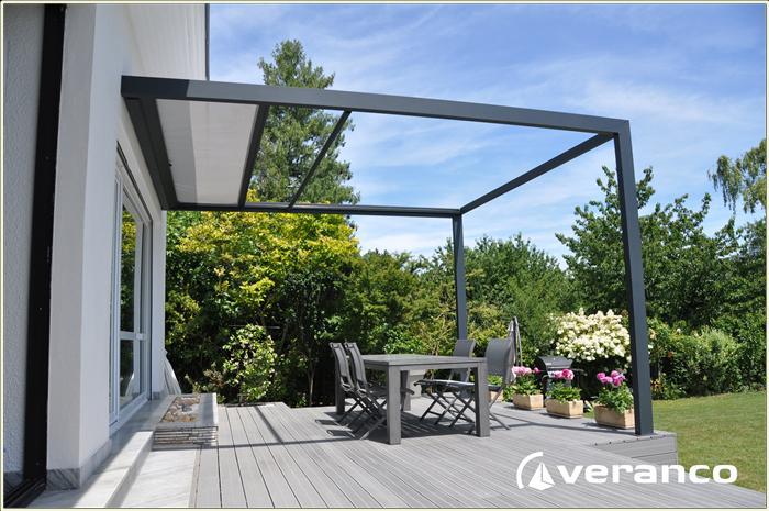 Pergola Cocoon. Store de terrasse luxe